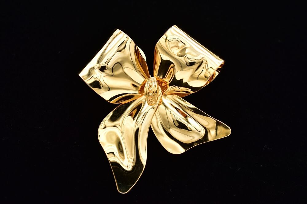 Vintage Chunky Gold Bow Brooch Pin Large Sculptural Ribbon Statement NOS BinA18